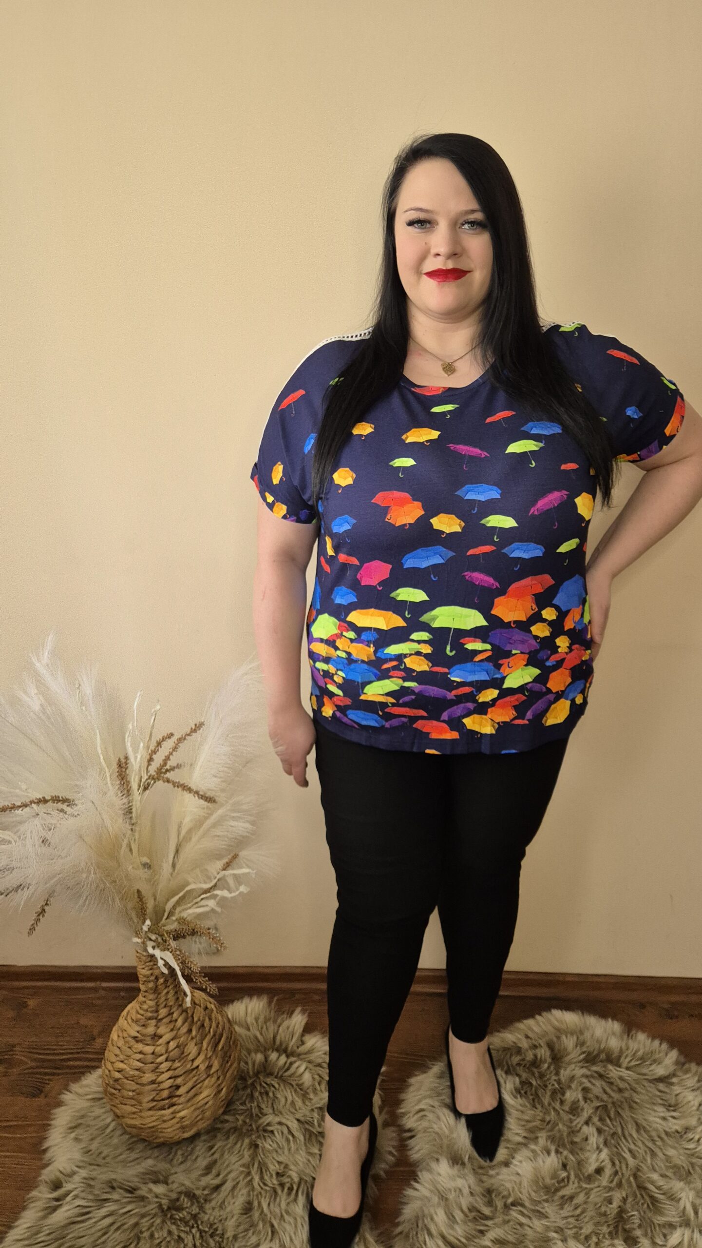 duża bluzka kolorowe parasolki, bluzka z koronką, bluzka letnia damska, kolorowa bluzka plus size, modna bluzka lato