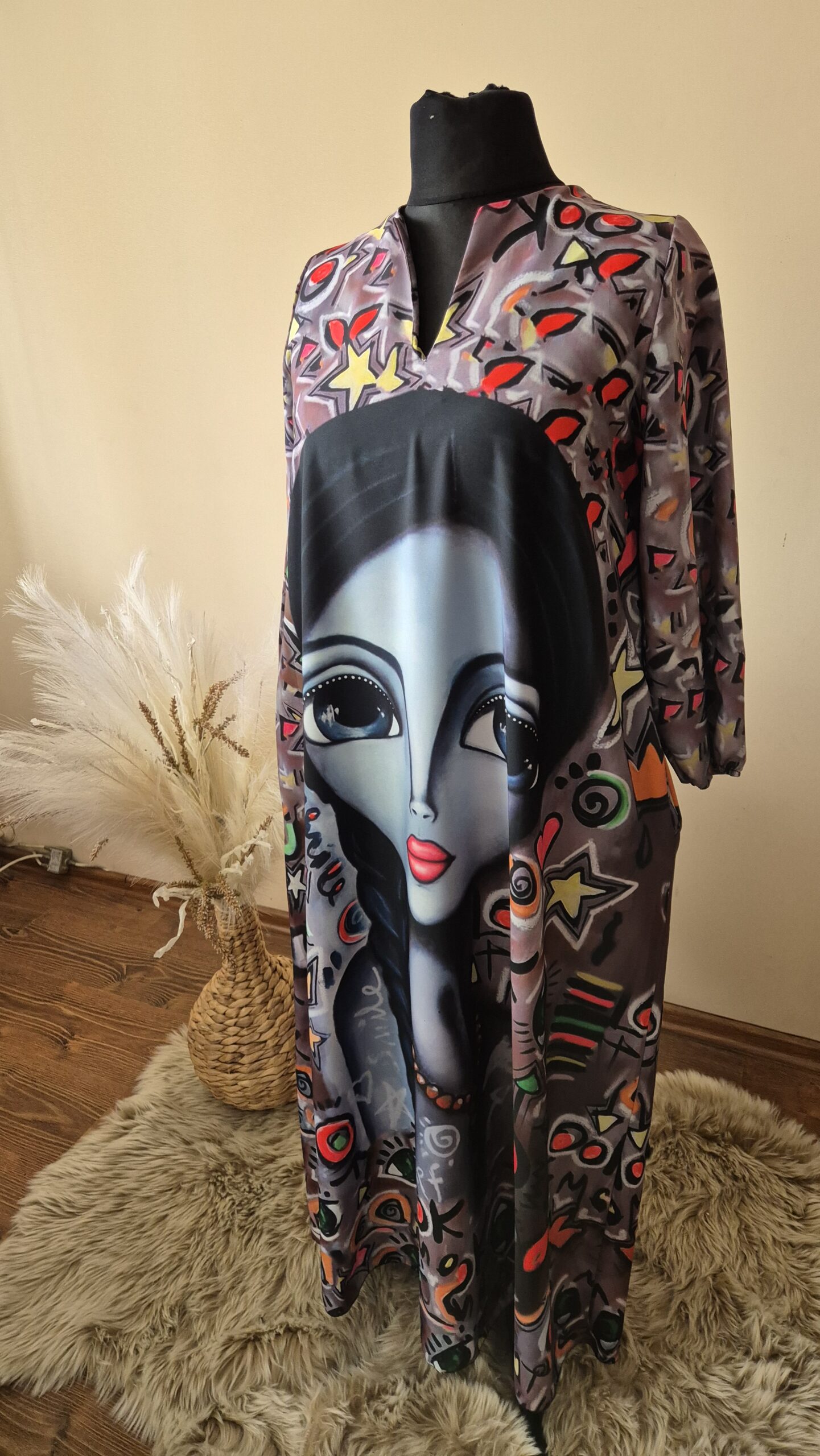 Sukienka maxi Wednesday – oryginalna, Kolorowa, Artystyczna - obrazek 4